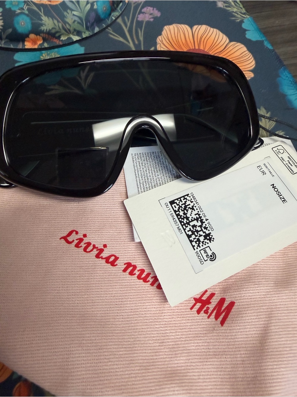 NWT Livia Nunes x H&M Polarized Shield Sunglasses - Picture 9 of 10
